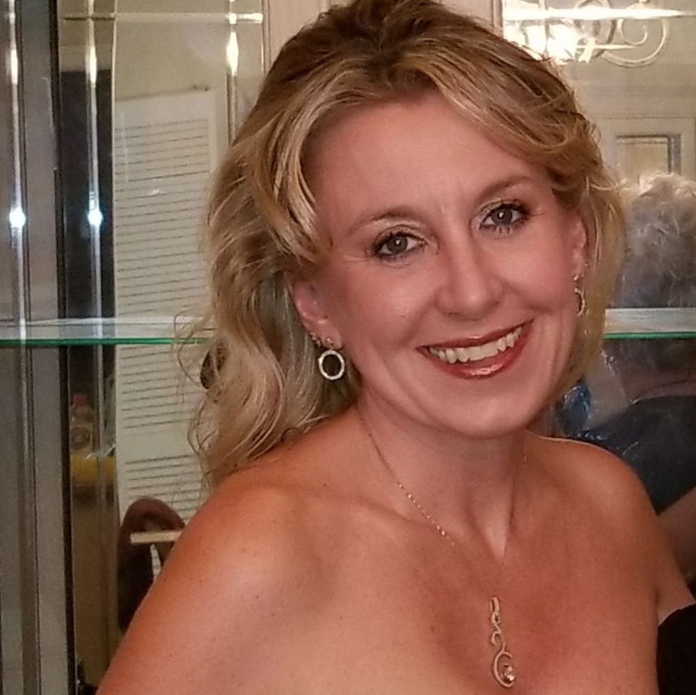 Meet your Posher, Christine